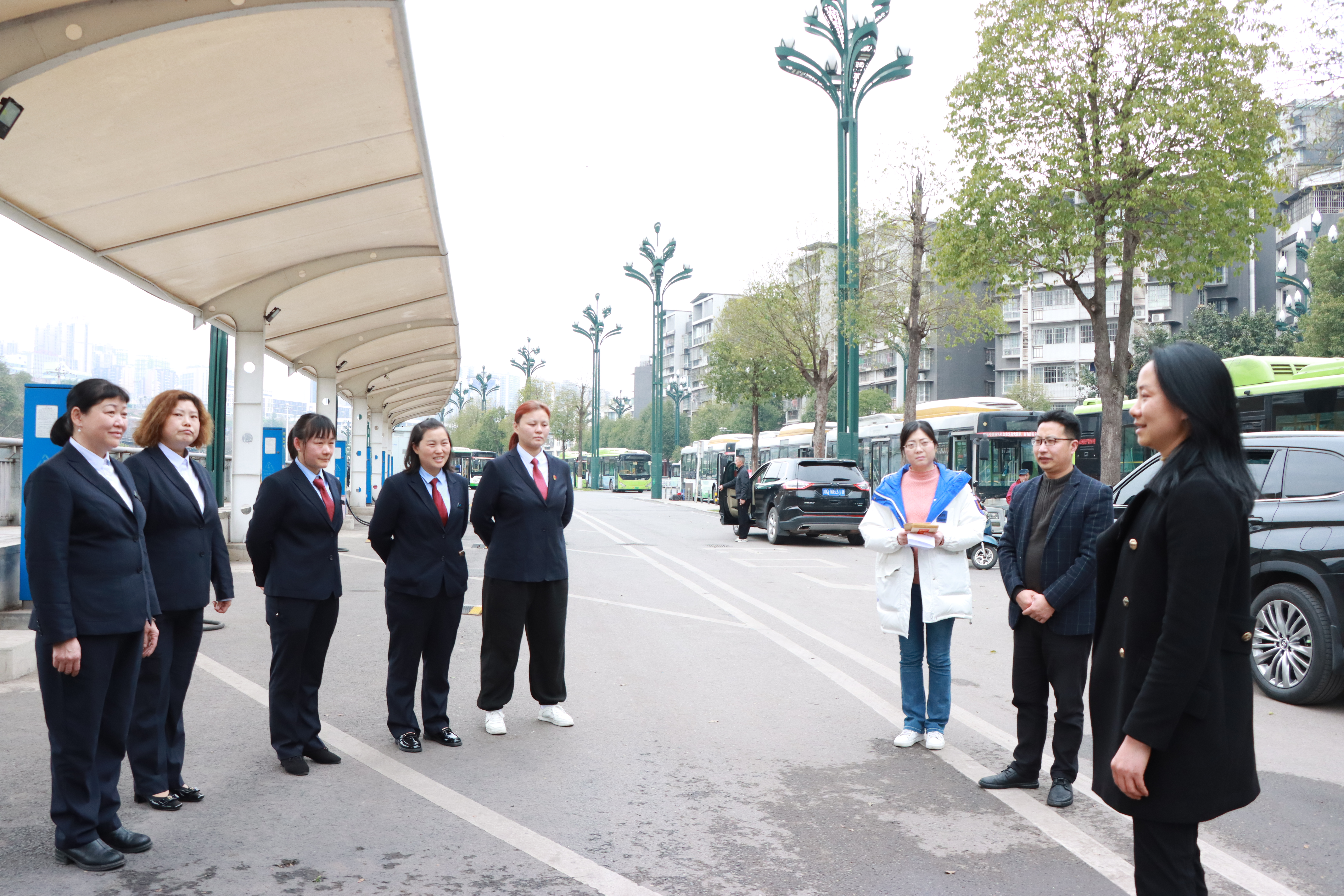 和諧公交 魅力女性 宜賓市公服集團(tuán)公交公司開展女職工三八節(jié)系列活動